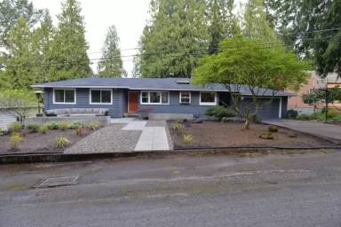 Main picture of 6850 SW 68th Ave