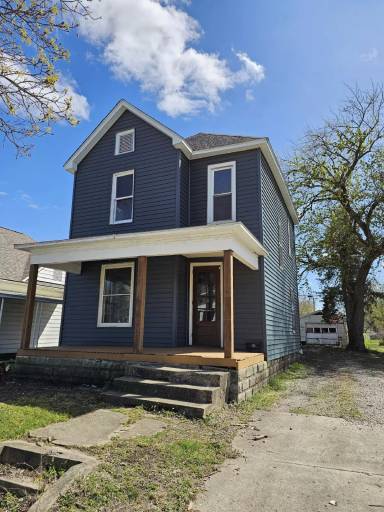 Main picture of 1415 Maple Ave