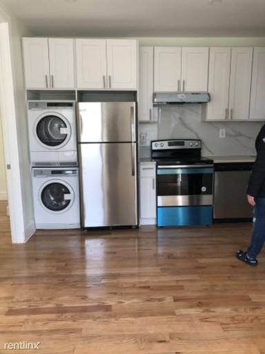 Main picture of 3775 Riverdale Ave