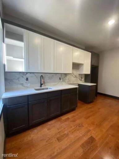 Main picture of 45 Saint Pauls Ave