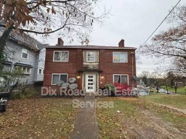 Main picture of 2390 Harrison Ave
