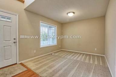 Main picture of 310 SE 17th St