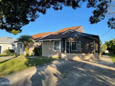 Main picture of 176 Coral Reef Ct N