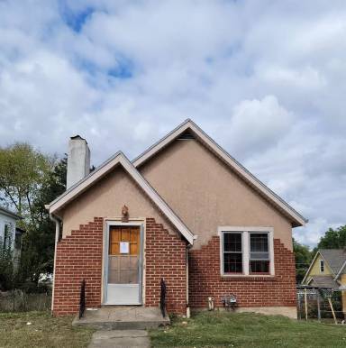 Main picture of 3037 Lafayette St