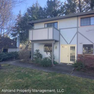 Main picture of 495 Chestnut St