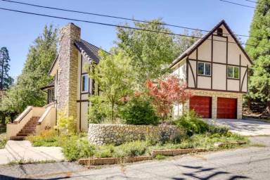 Main picture of 196 Hillcrest Ct