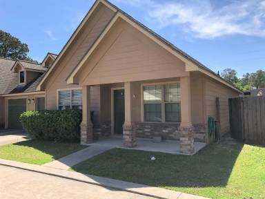 Main picture of 21469 W Wallis Dr