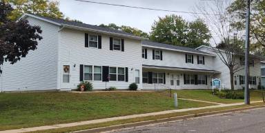 Main picture of 2412 Pine Ridge Rd