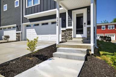 Main picture of 1208 N College Ave