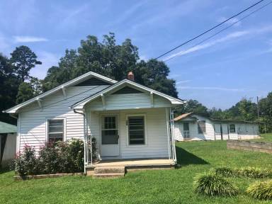 Main picture of 108 Cabin St
