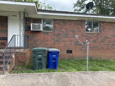 Main picture of 208 Austin Ave