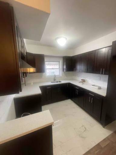 Main picture of 2558 Paulding Ave