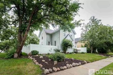 Main picture of 513 W Cook St