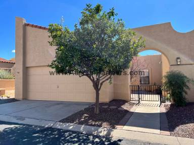 Main picture of 745 W Sunlight Ln