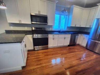 Main picture of 17 Maywood St