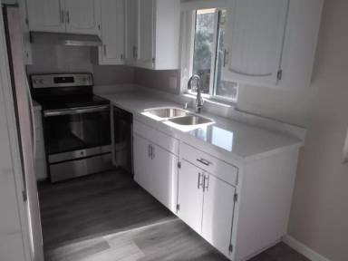Main picture of 4540 Maple Ave