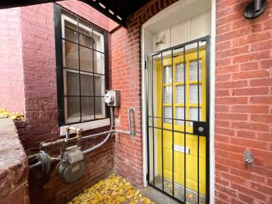 Main picture of 1420 Swann St NW