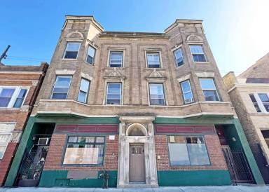 Main picture of 2939 W Belmont Ave