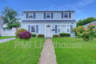 Main picture of 10 Park Ct