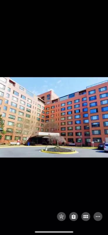 Main picture of River East Loading Dock