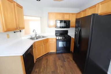 Main picture of 214 Kirbys Landing Ct