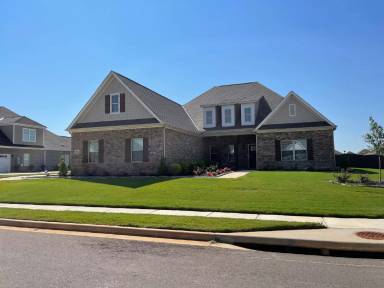 Main picture of 106 Brazos Dr