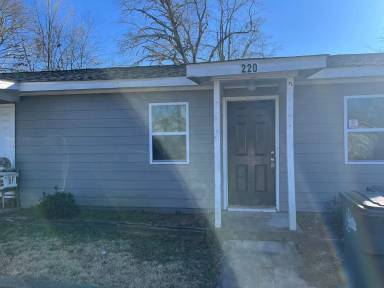 Main picture of 220 Kentucky Ave