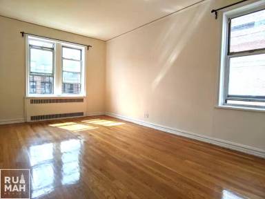 Main picture of 4215 81st St Apartments