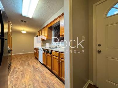 Main picture of 605 Moraine Ave