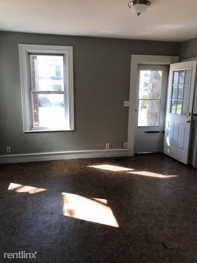 Main picture of 603 N Carroll St