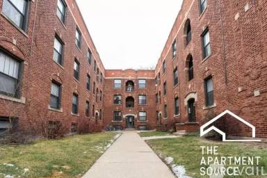 Main picture of 2884-2888 N Clark St Apartments