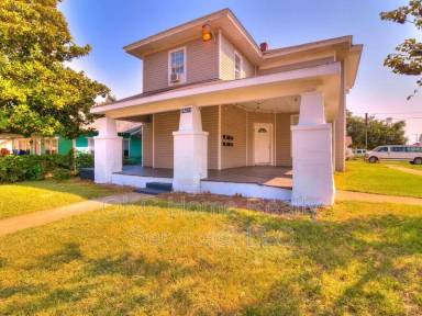 Main picture of 1740 NW 11th St