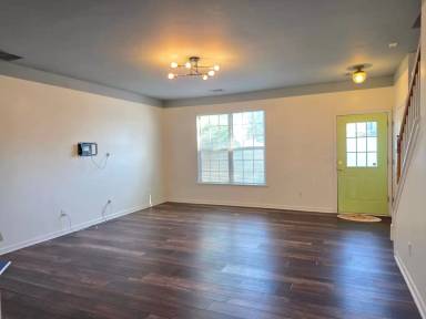 Main picture of 1706 Stanwood Dr NW