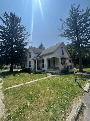 Main picture of 103 1/2 Greenwich St