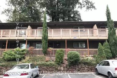 Main picture of 1045 SW Bertha Blvd