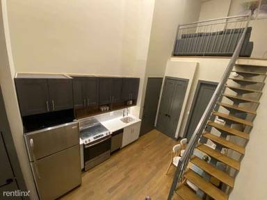 Main picture of 413 Manhattan Ave