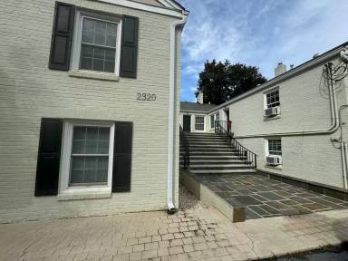 Main picture of 2320 Clark Ave