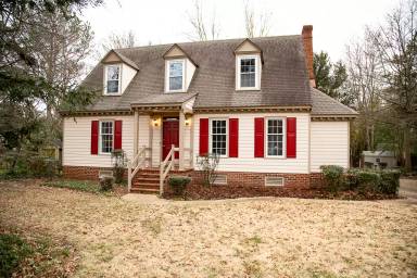 Main picture of 1033 Hobbs Rd
