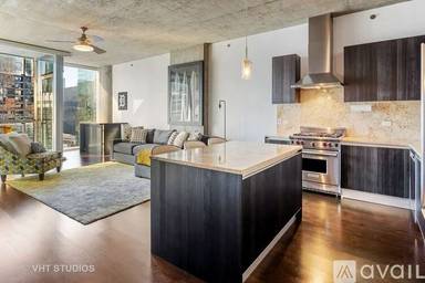 Main picture of 600 N. Fairbanks Apartments
