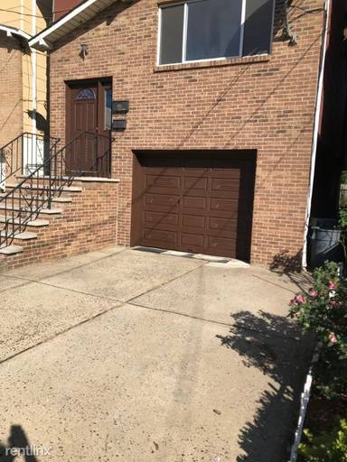 Main picture of 422 7th St