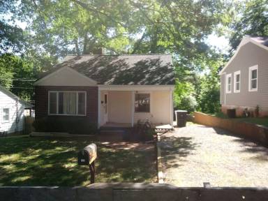 Main picture of 256 N Patterson St