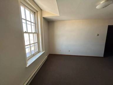 Main picture of 122 N Minnesota Ave