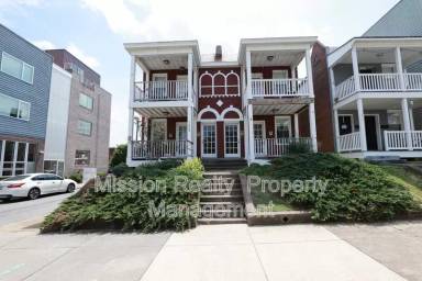 Main picture of 1400 Bainbridge St
