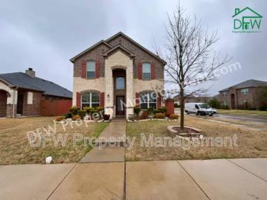 Main picture of 3000 Buckthorn St