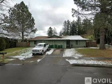 Main picture of 3136 SE Stott Cir