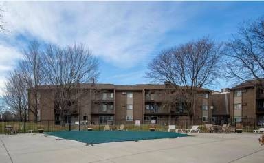 Main picture of 3420 Golfview Dr