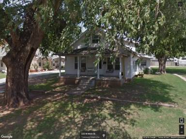 Main picture of 204 N Main St