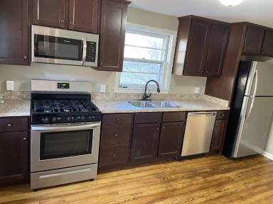 Main picture of 1015 Trinity Rd