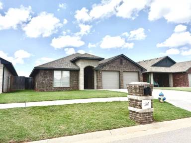 Main picture of 2107 Valley View Rd