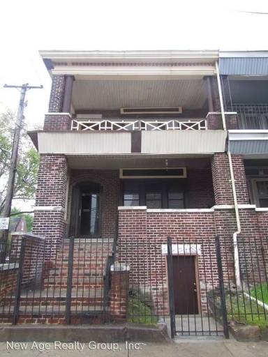Main picture of 5400 Lansdowne Ave